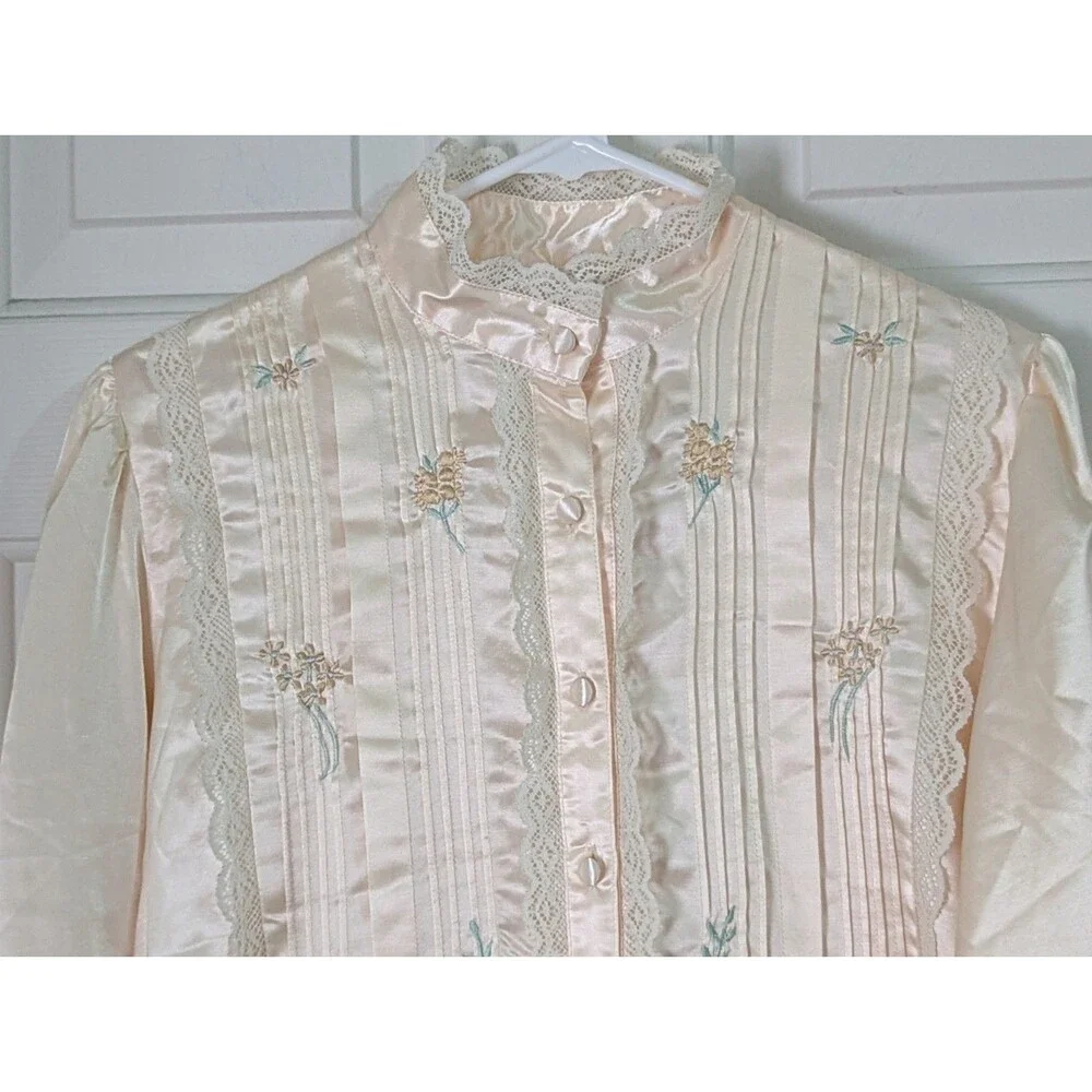 Amanda Payne Satin Nightgown Pajama Shirt Womens Medium Ivory Lace Embroidery